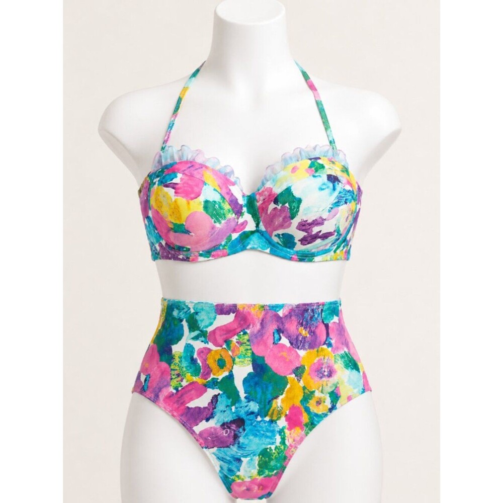 Floral 3 Piece Set Bikini and Sarong Size Small EUC